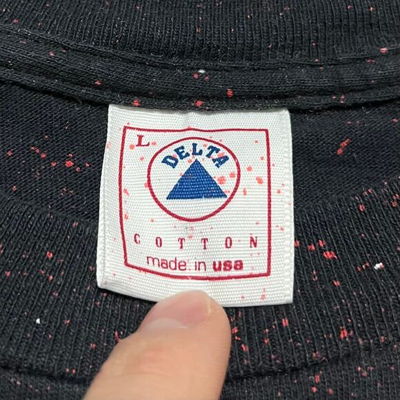 Vintage Chicago Downtown Skyline AOP Wrap Around Black/Red Shirt XL - Picture 3 of 6